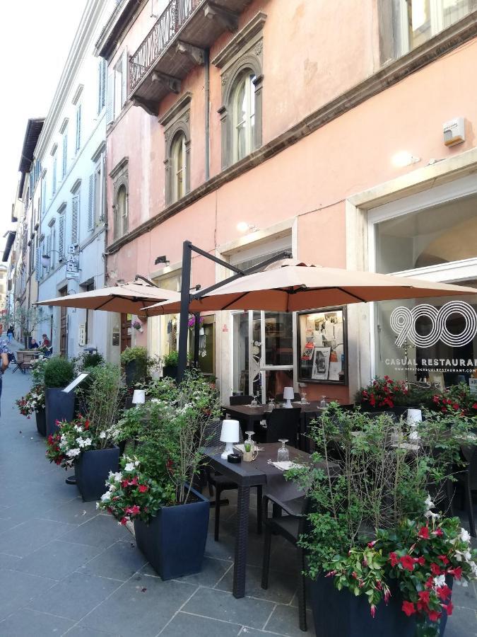 Sotto I Tetti Del Borgo Apartment Сполето Екстериор снимка